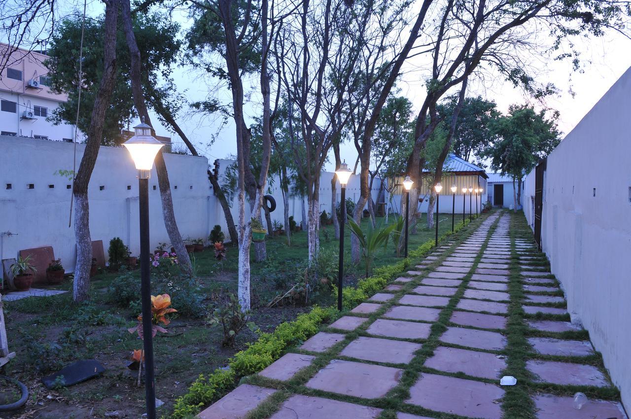 New Hotel Shiva Bodh Gaya Luaran gambar